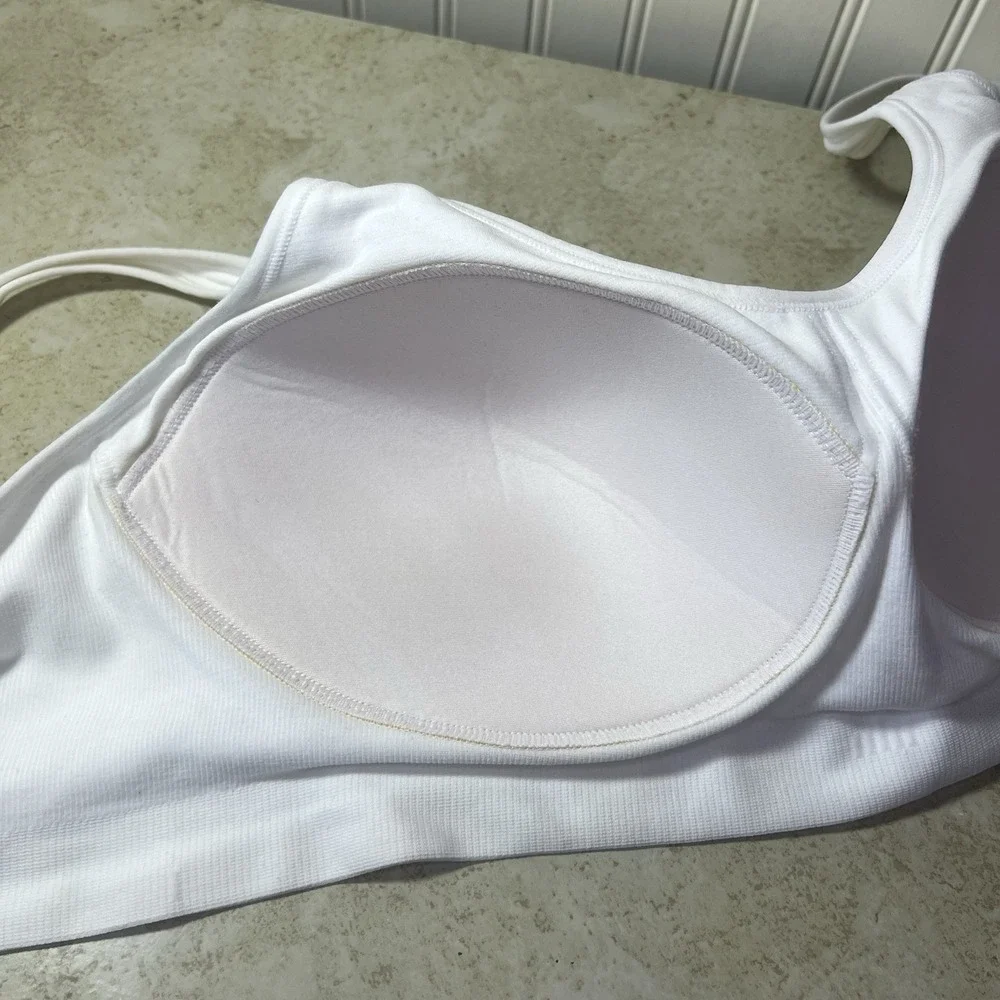 Underoutfit Style 457 The Comfort Shaping Bra White Size 2XL Wire-Free Padded‎